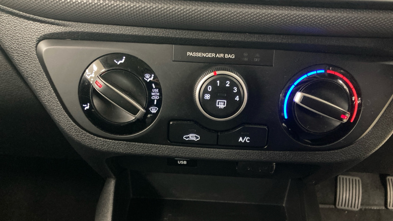 Hyundai i10 1.0 MPi SE Connect 5dr Petrol Hatchback